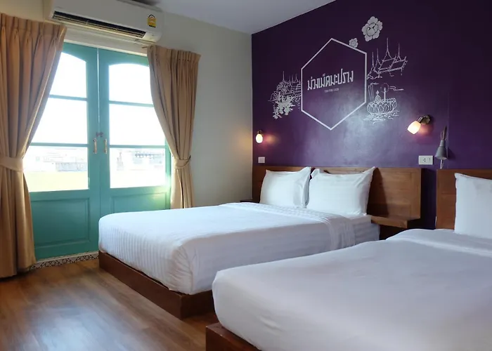 Siri Poshtel *