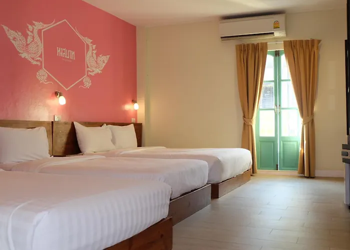 Siri Poshtel Hostel