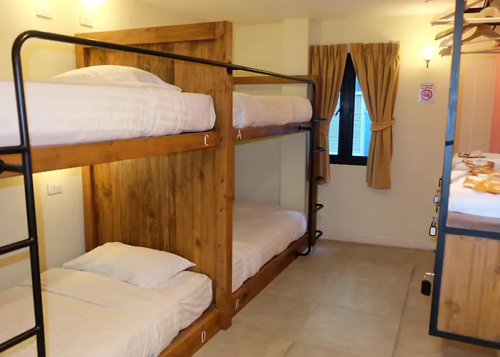 Siri Poshtel