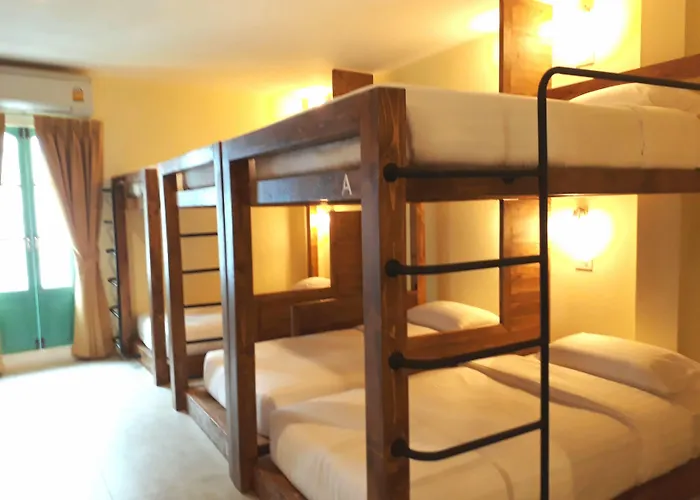 Siri Poshtel Bangkok