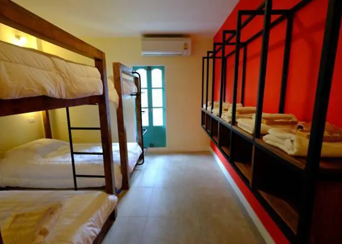 Siri Poshtel Hostel Bangkok