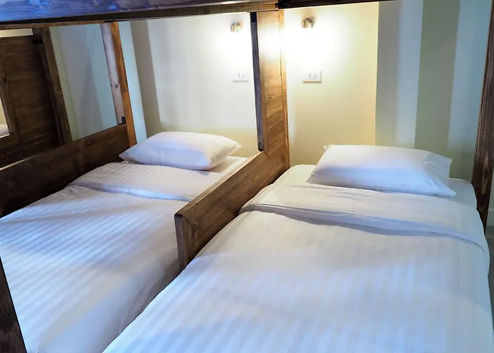Hostel Siri Poshtel *