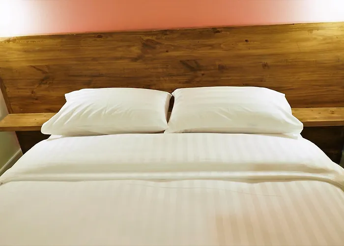 Siri Poshtel Hostel *