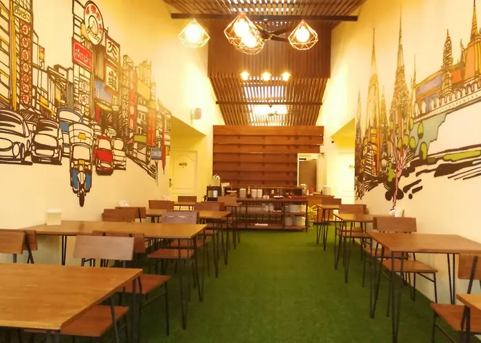 Siri Poshtel Hostel *